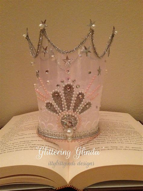 How to make a Glinda the Good Witch crown: Simple and gorgeous
